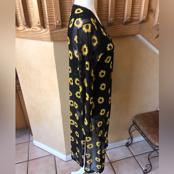 NYC Sunflower Sheer Duster Cardigan - Picture 4 of 8